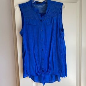 Blue front tie sleeveless shirt